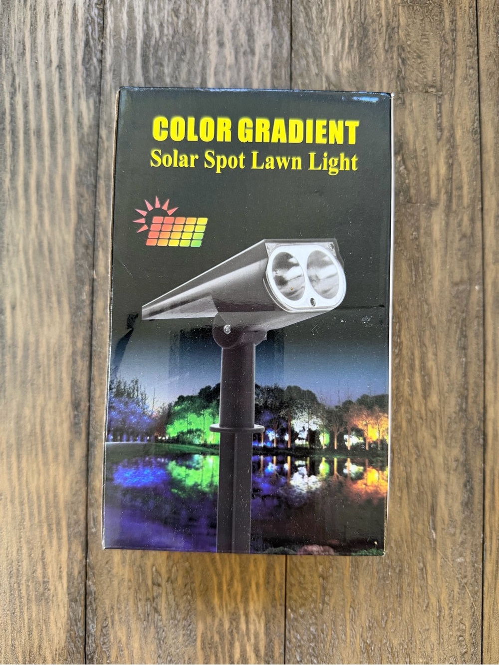 Color Gradient Solar Spotlight 
New in box